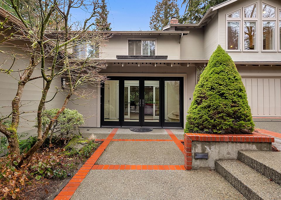 1st image of 5625 84th Ave SE