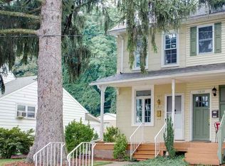 1017 Walnut St, Lemoyne, PA