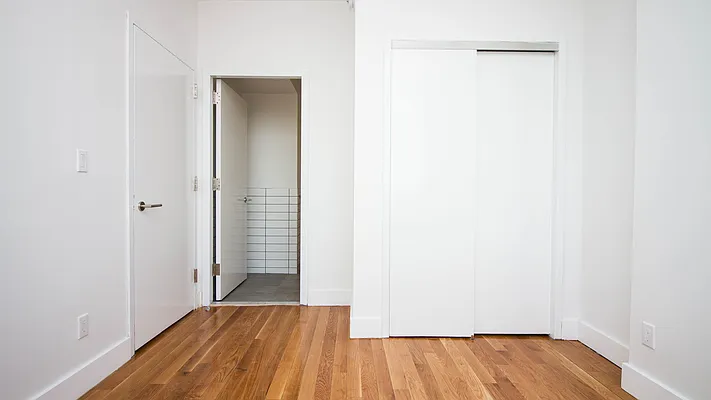 Rented by Nooklyn NYC LLC | media 69