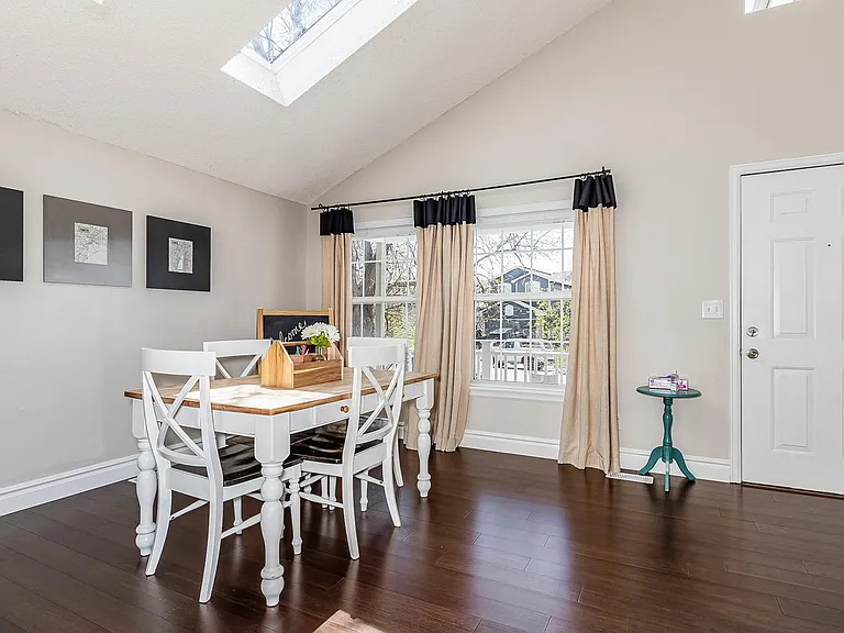 9374 Weeping Willow Ct — Photo 3