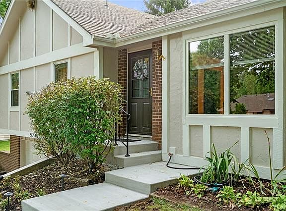5th image of 5735 Meadow Heights Dr
