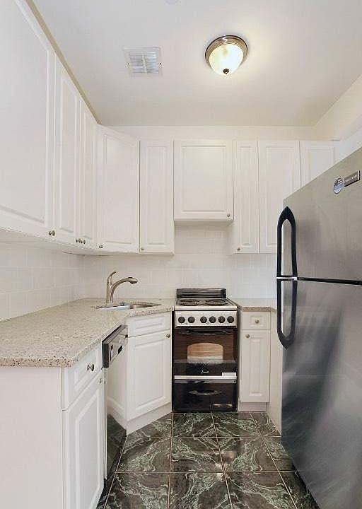 2nd image of 303 Park Ave S APT 410
