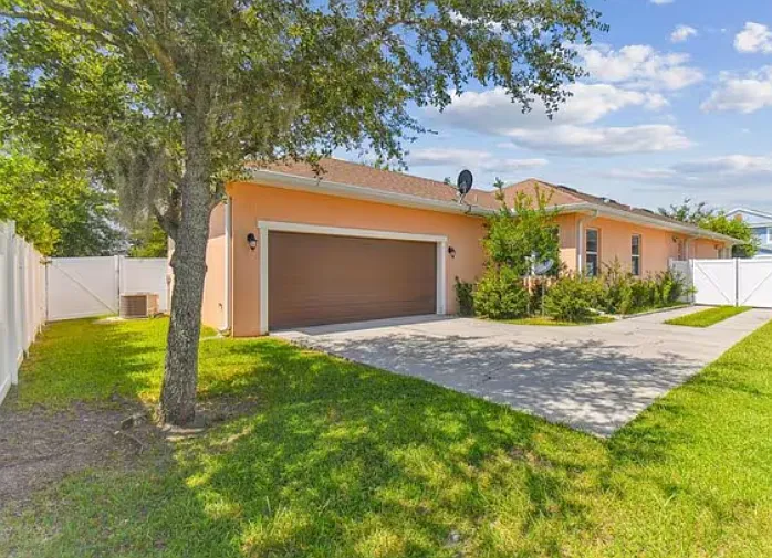 5200 Suncatcher Dr — Photo 26