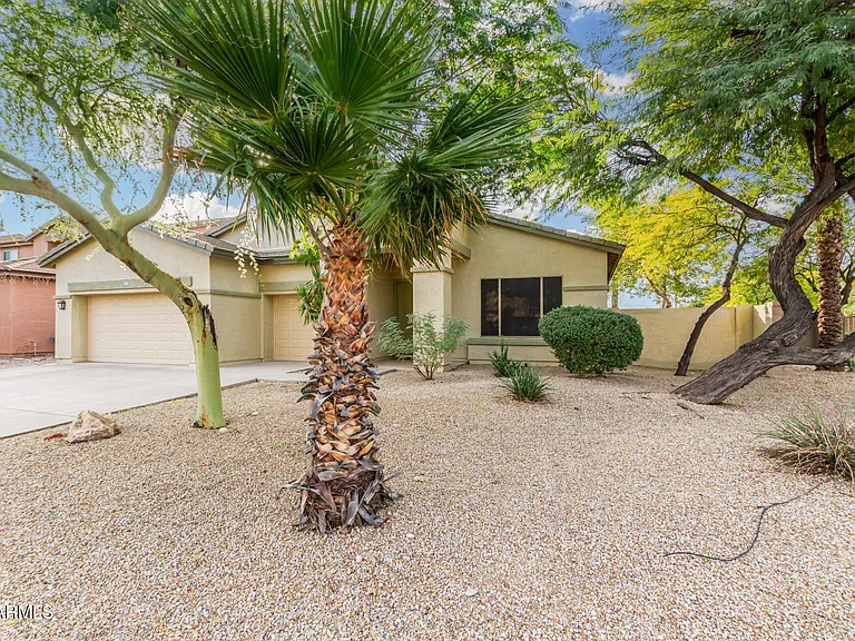1203 E Kramer Cir — Photo 2