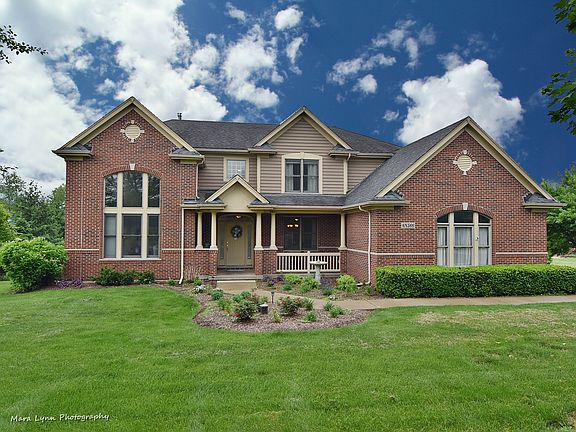 3rd image of 6N566 Willowbrook Dr