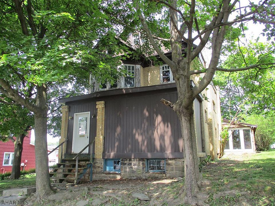 1st image of 1016 23rd Ave