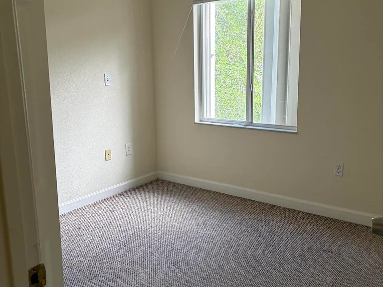 4171 Gulfstream Rd NE — Photo 15