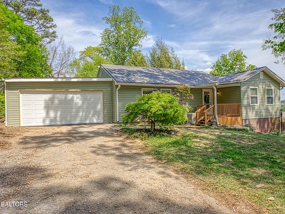 2nd image of 7822 Fersner Rd