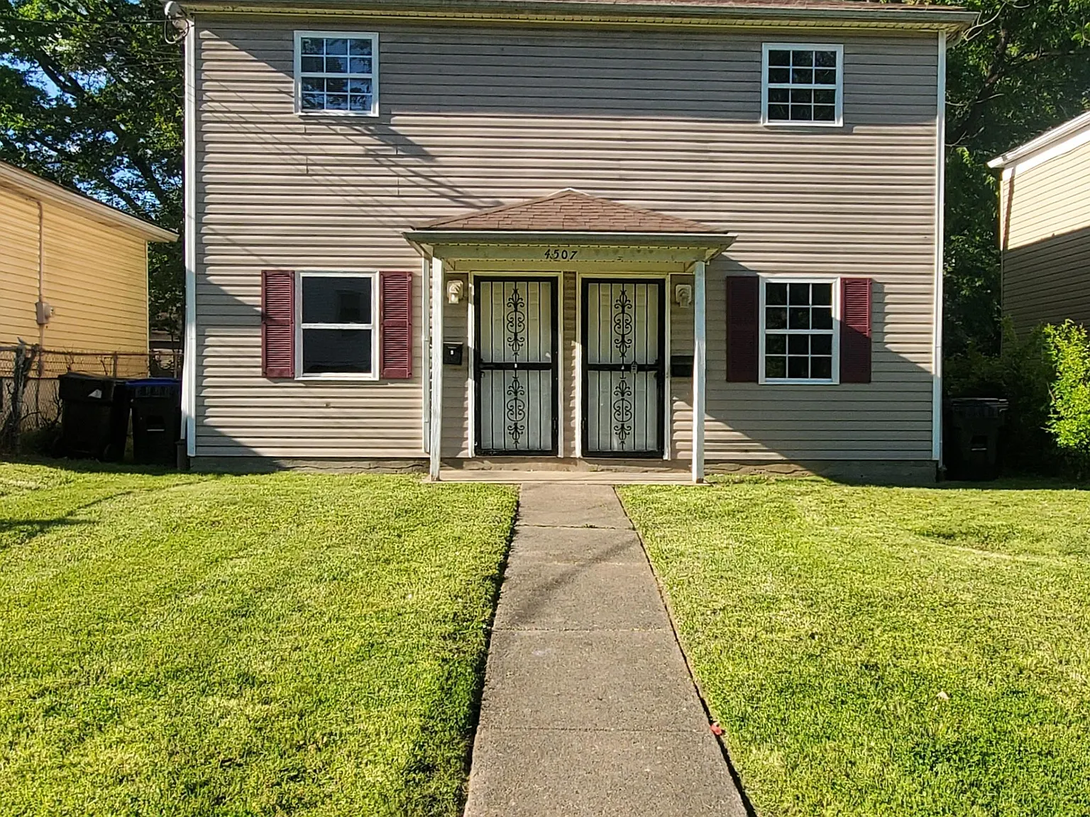 2 bed, 750 sqft, $1,100 — Photo 1