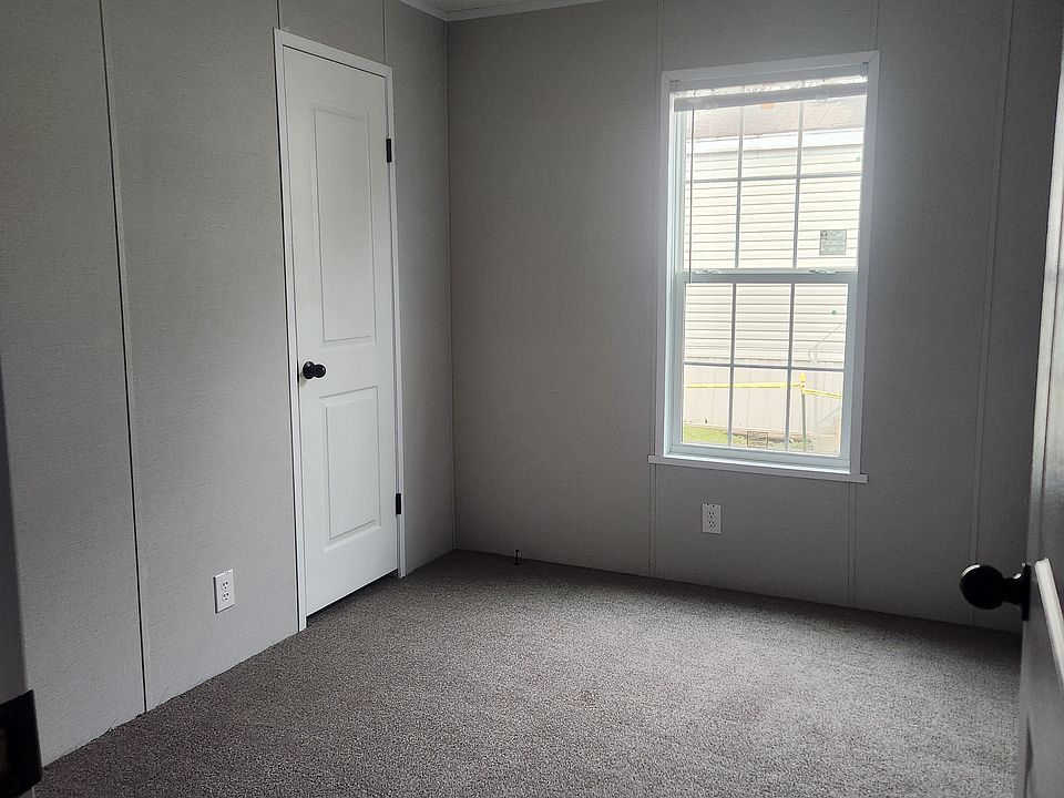 2nd image of 220 Tobias Dr