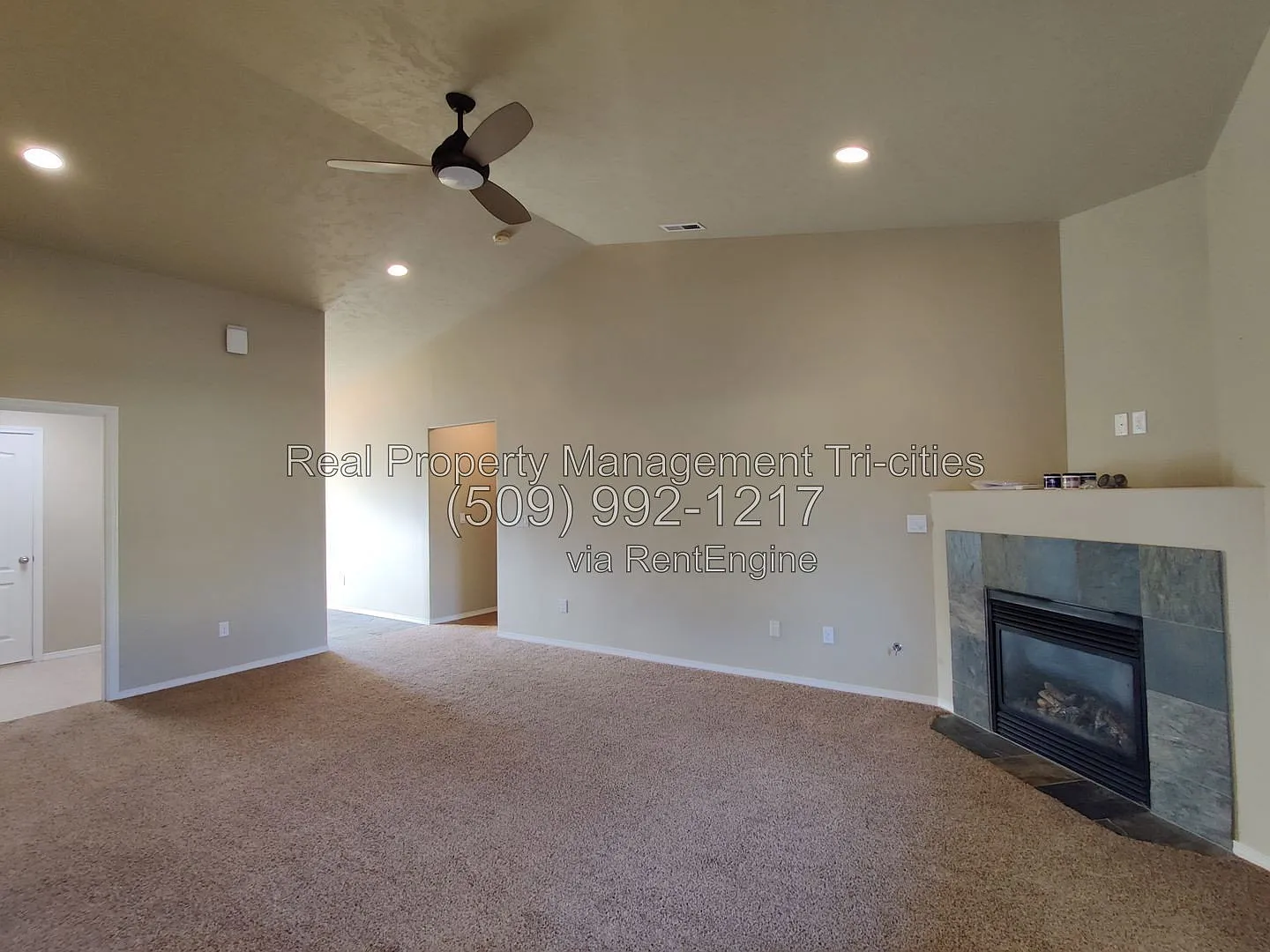 3 bed, 2.0 bath, 1843 sqft, $2,345 — Photo 2
