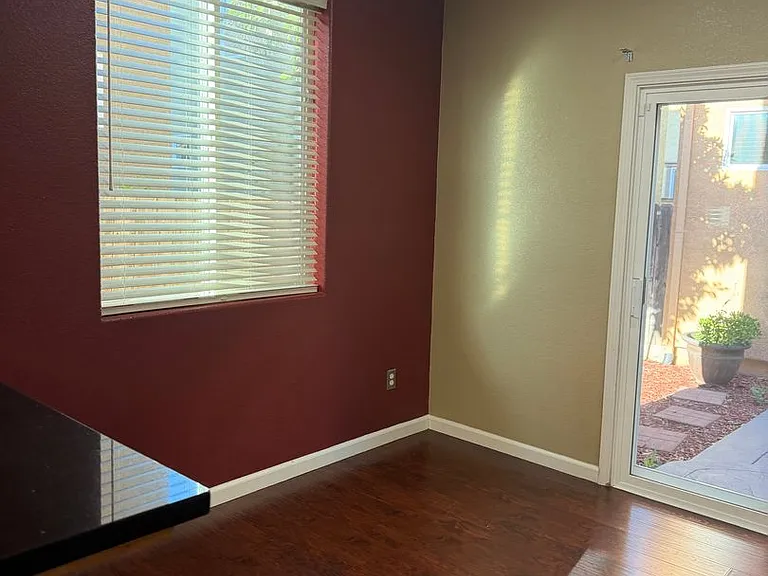 4032 Vittoria Ln — Photo 16