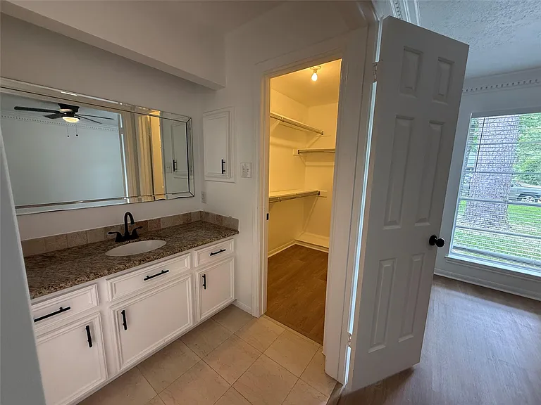 2075 Little Cedar Dr — Photo 22