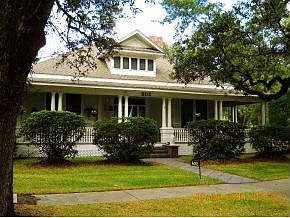 1st image of 802 W Cypress Ave