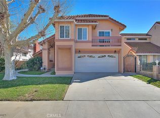 10 Ravenhill Dr, Pomona, CA 91766