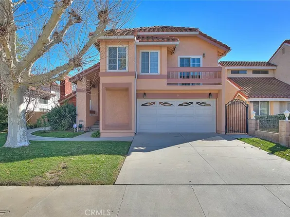 10 Ravenhill Dr, Pomona, CA 91766