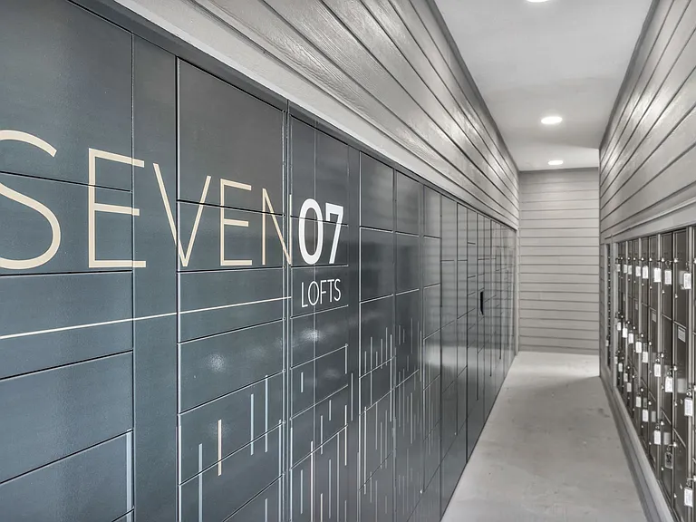 Seven07 Lofts — Photo 37
