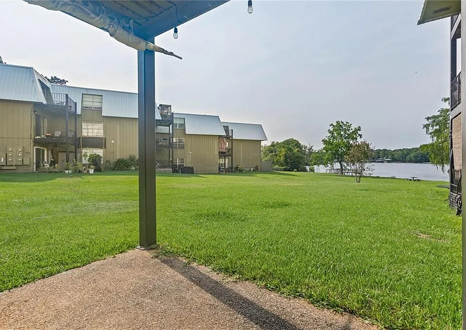 119 Riverbend Dr #119