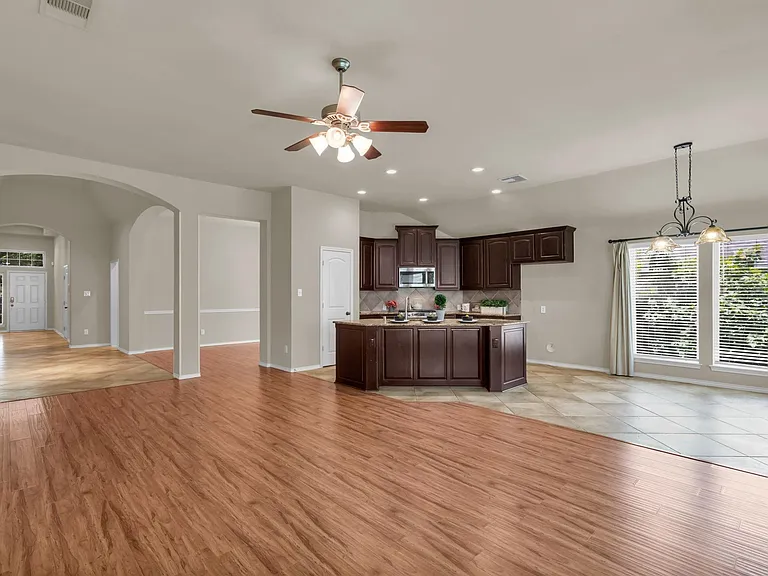 12938 Buchanan Oaks Ln — Photo 14
