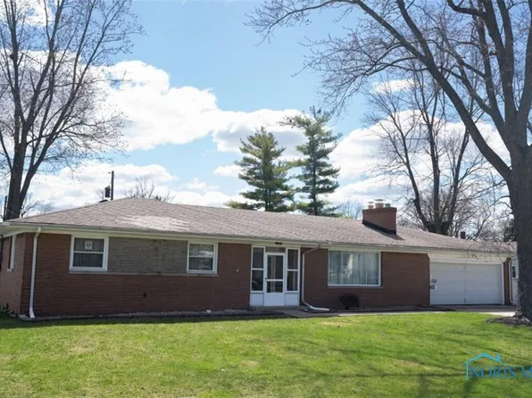 102 Earl St, Walbridge, OH 43465