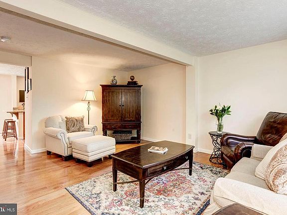 Living Room - Hardwood Floors
