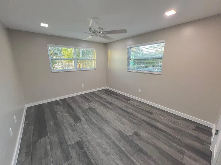 1147 Victoria Dr #B3 — Photo 24