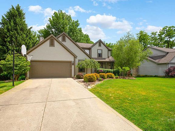 3rd image of 12348 Thoroughbred Dr NW