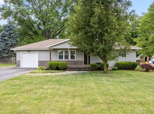 7877 Cahall Dr, Waynesville, OH 45068