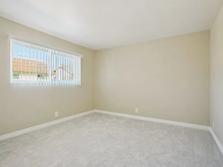 North Pointe Villas — Photo 10
