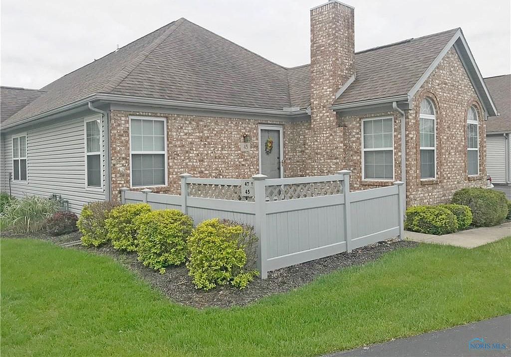 45 Foxgate Cir W, Bowling Green, OH 43402 Zillow