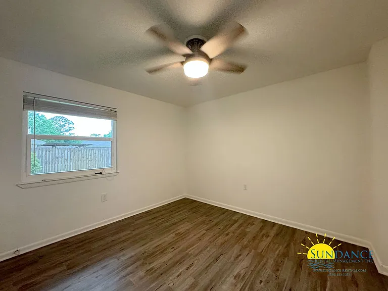 504 Sioux Cir — Photo 17