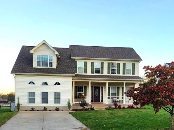 107 Highfield Ln, Front Royal, VA 22630