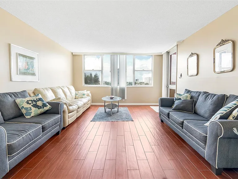 3180 S Ocean Dr #517 — Photo 8
