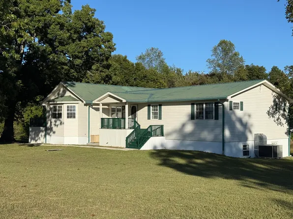 1924 Summer City Rd, Pikeville, TN 37367