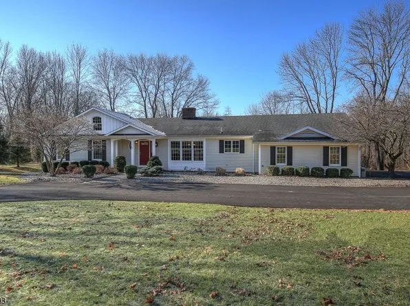 54 Ironia Rd, Mendham, NJ 07945