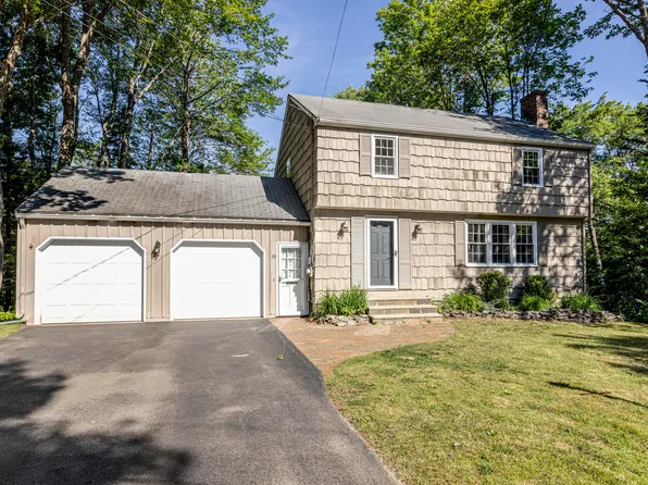 28 Brentwood Road, Cape Elizabeth, ME 04107