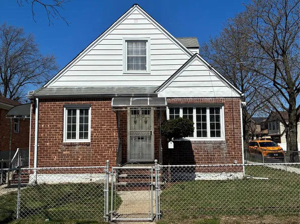 25719 87th Road, Floral Park, NY 11001