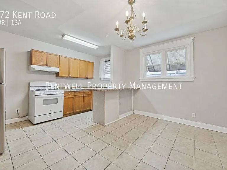 272 Kent Rd — Photo 12