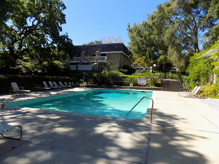 675 Sharon Park Dr #147 — Photo 21