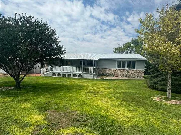 114 Spruce St, Dix, NE 69133