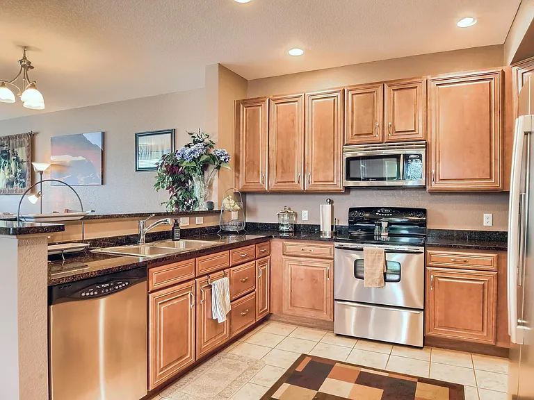 1751 S Buchanan Cir — Photo 5