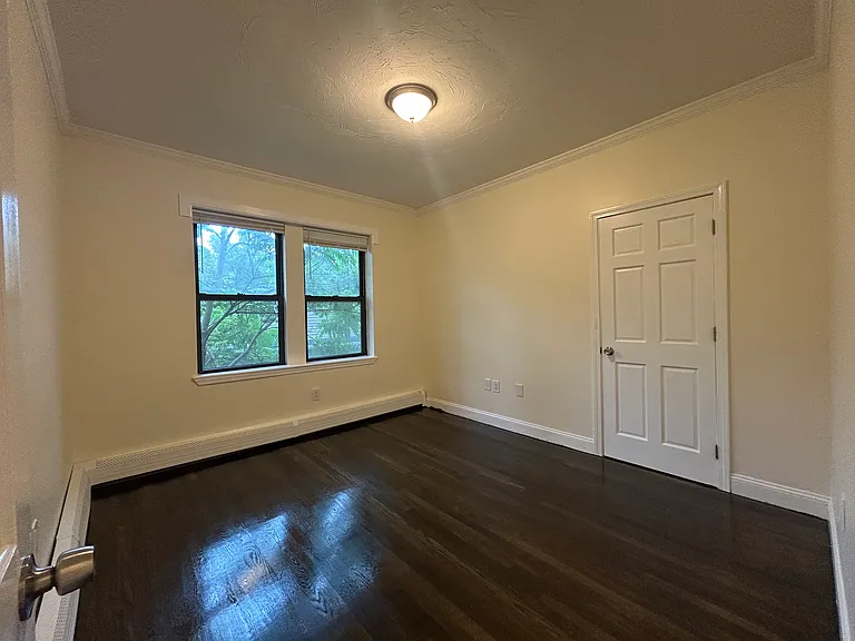 435 Walnut Ave #6 — Photo 7