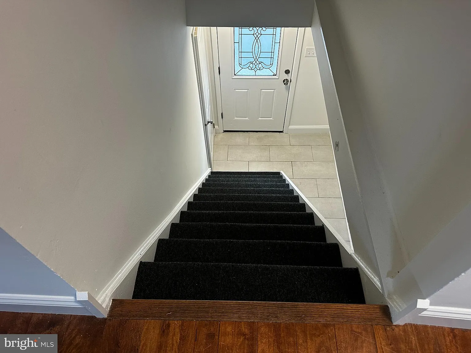 2 bed, 1.0 bath, 4076 sqft, $2,200 — Photo 4