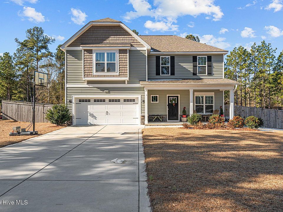 1st image of 451 Gretchen Rd