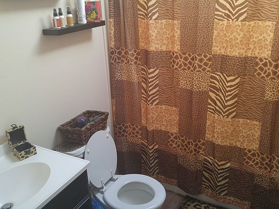 3rd image of 97 Riverview Dr