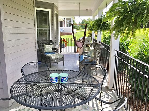 4th image of 217 Creek Side Ct