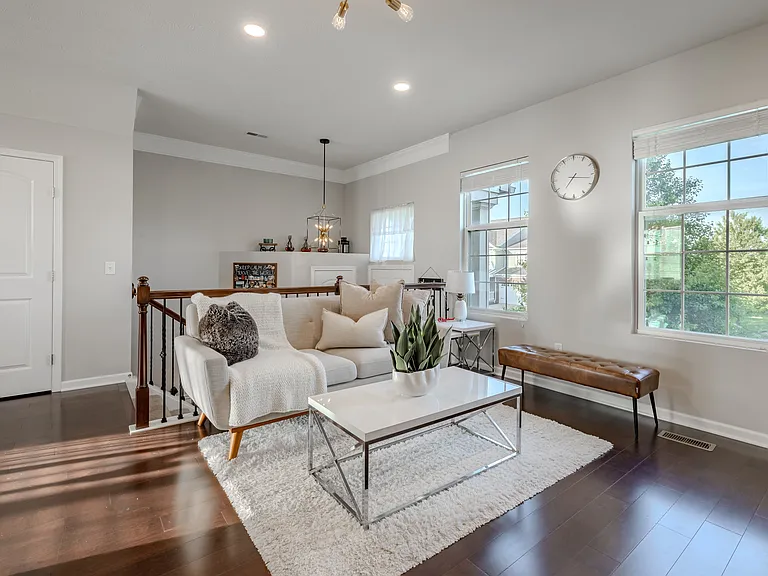 6180 N Pointe Dr — Photo 7
