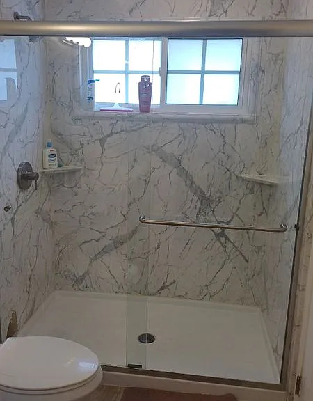 5851 Richmond Ave — Photo 2