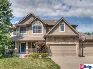 8018 S 101st St, La Vista, NE 68128