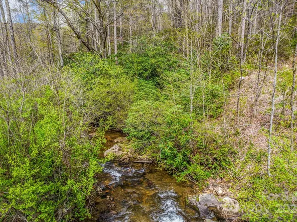 Crabtree Rd, Spruce Pine, NC 28777